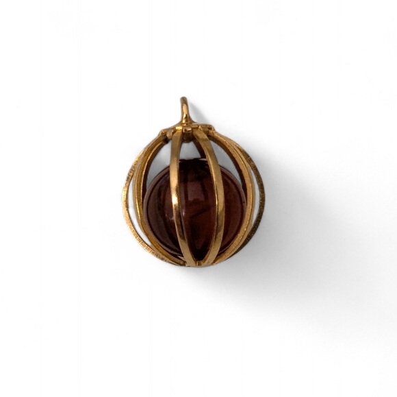 CARNELIAN Vintage Gold Caged Charm Bauble - Picture 3 of 6